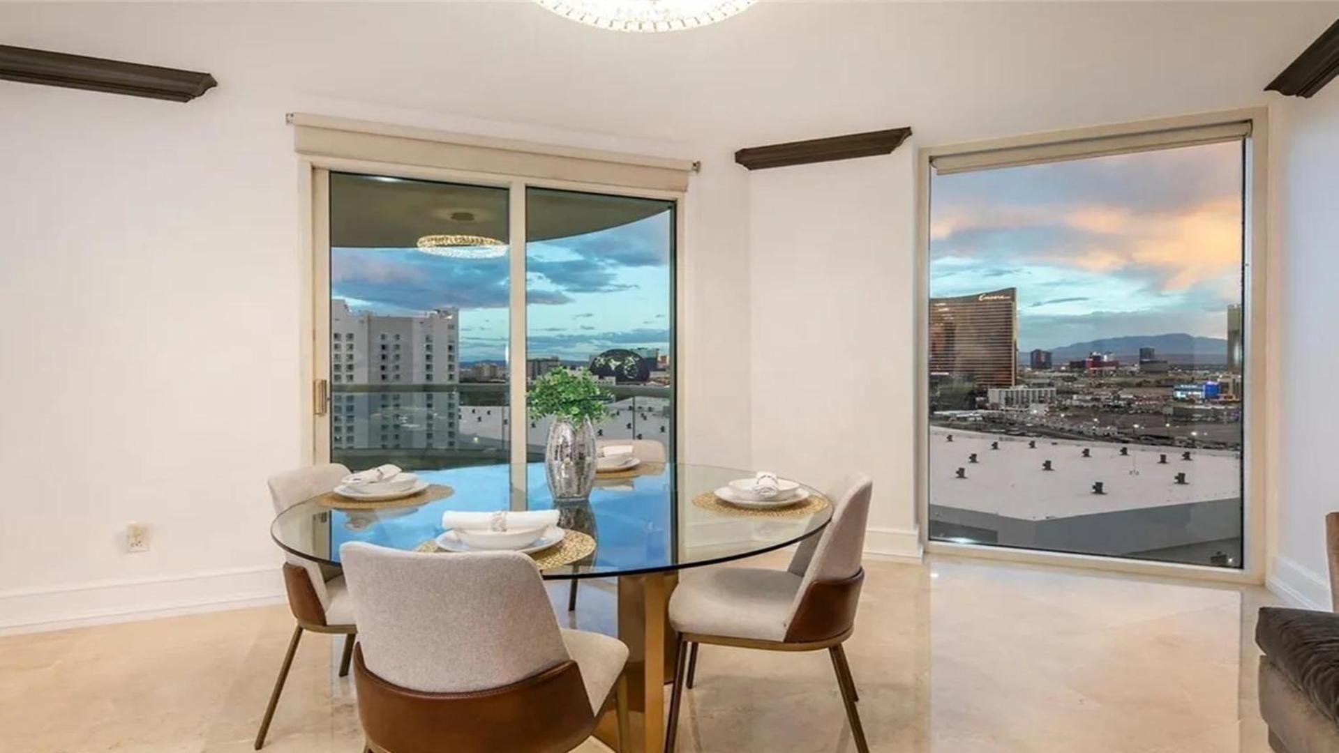 Stunning Four Bedroom Fully Professionally Remodeled Apartment Λας Βέγκας Εξωτερικό φωτογραφία