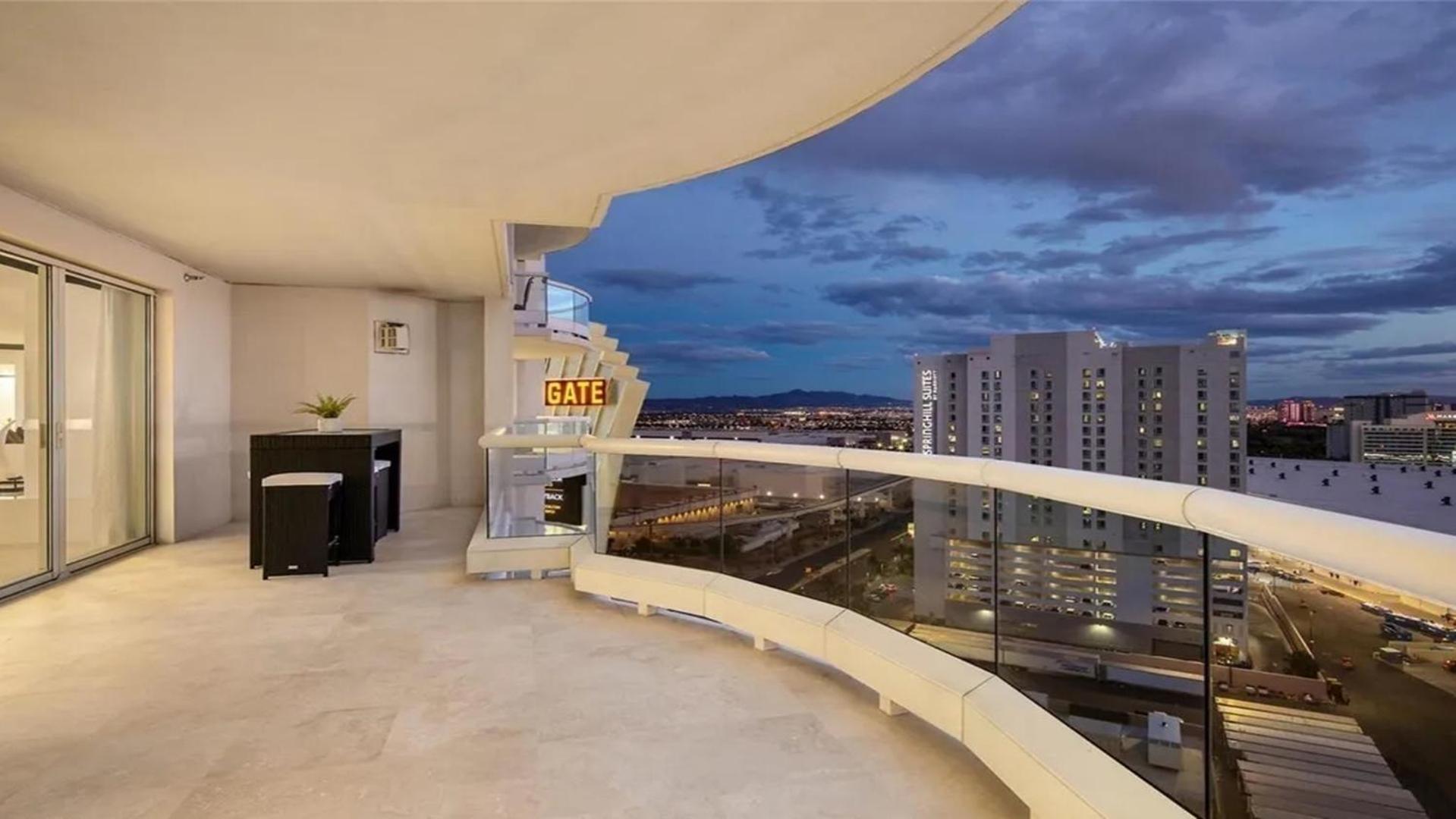 Stunning Four Bedroom Fully Professionally Remodeled Apartment Λας Βέγκας Εξωτερικό φωτογραφία